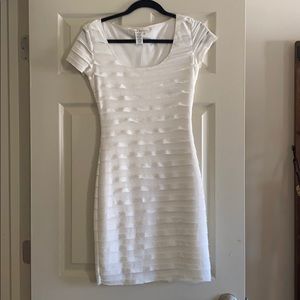 Max Studio XS Stretch Dress With Ruffles white